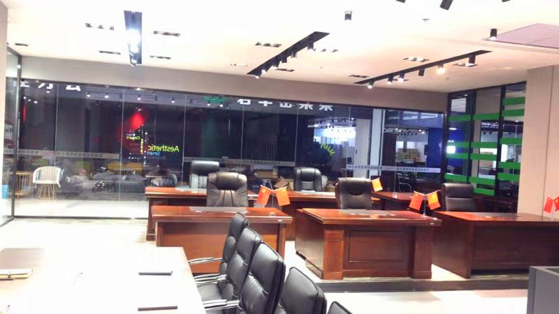 思進(jìn)家具湖南省長沙市專賣店