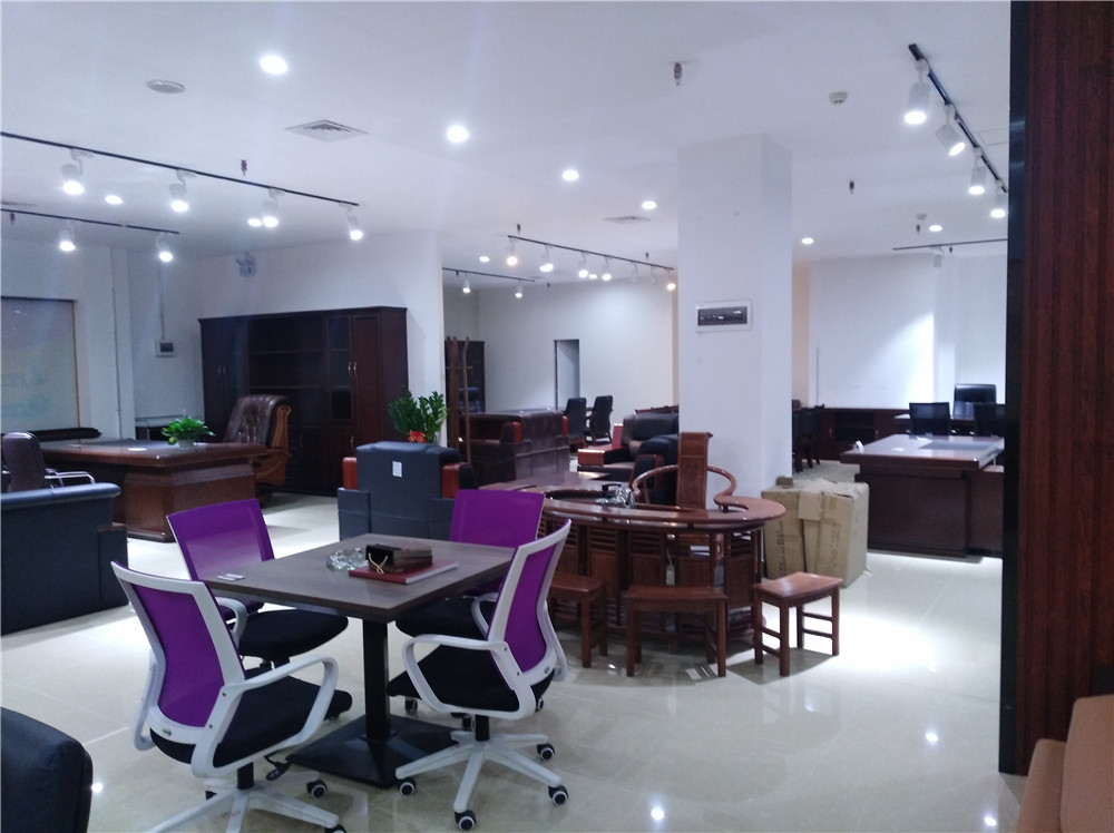 思進(jìn)家具廣東省陽江市專賣店